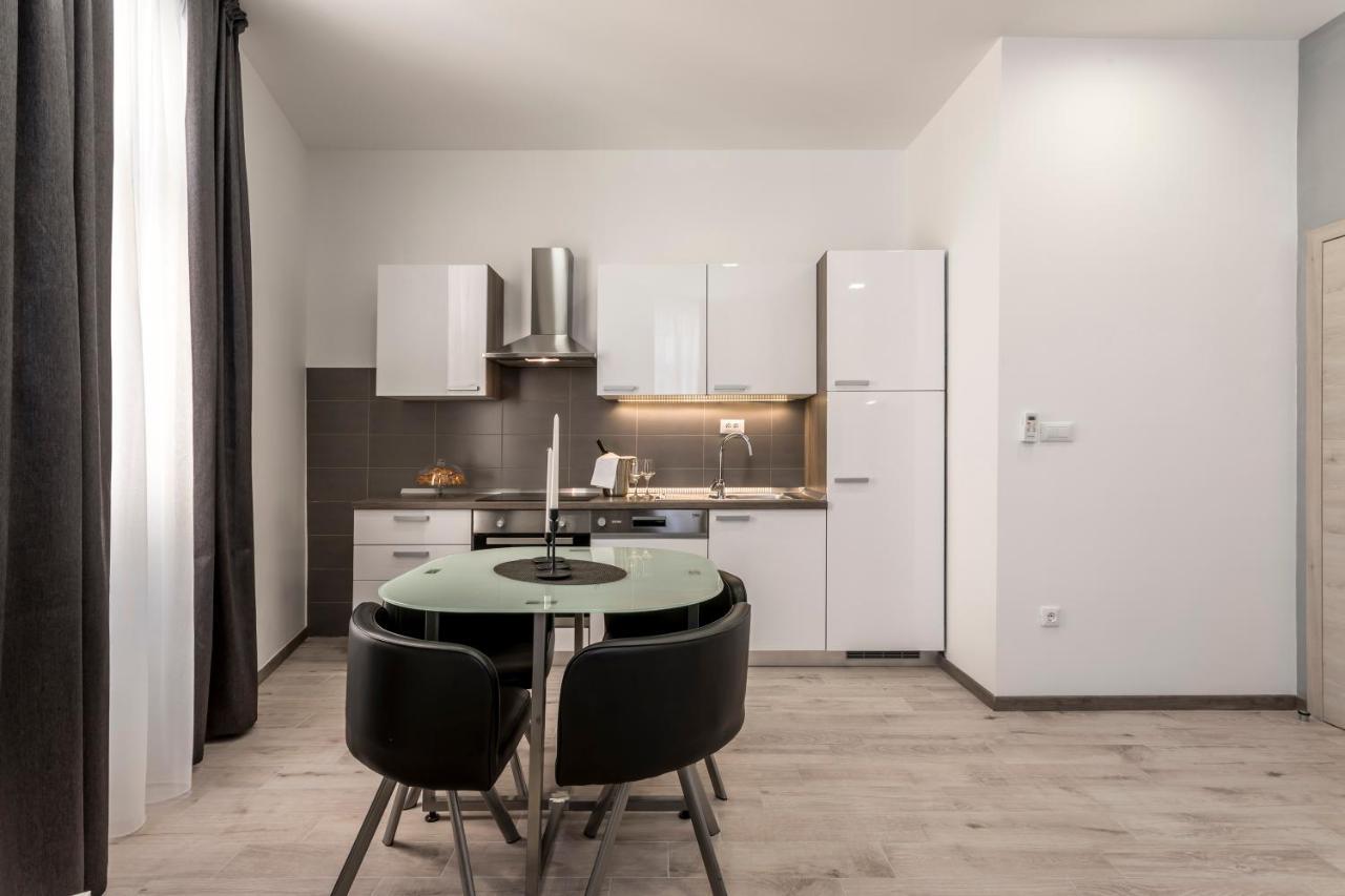 Apartments & Room Unicus I, Ii, III Split Zewnętrze zdjęcie